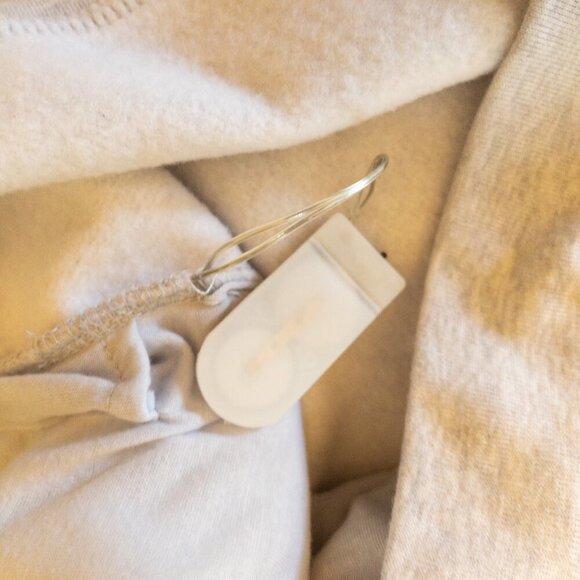 Peanuts Light-Up Christmas Sweatshirt XX-Large Kids 14/16 Grey Heather - Picture 7 of 7